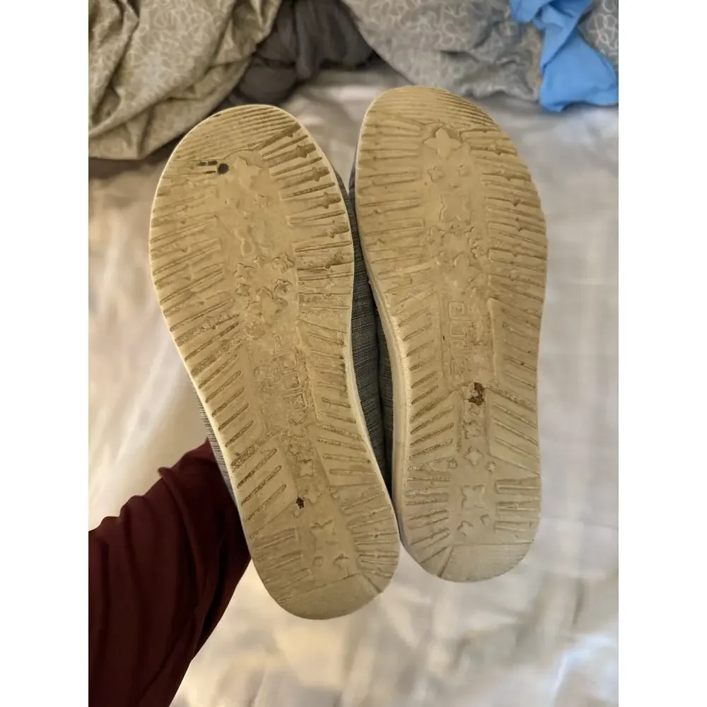 Hey Dude light grey  size 5